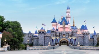 디즈니, 테마파크 입장권 또 인상…200불 시대