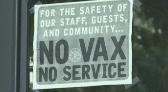 “접종 손님만 받겠다”는 식당에 살해 위협까지