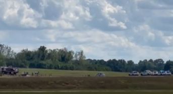 챔블리 공항에 경비행기 추락…4명 사망