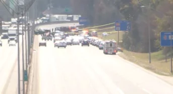 방송국 헬기, 고속도로 추락해 2명 숨져