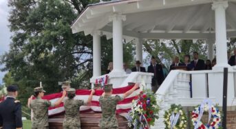 한국전 참전용사 유해, 74년만에 귀향