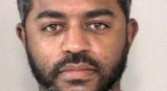 “조용하고 평범했는데”…지인들이 본 테러범