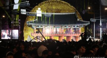 지구촌, 혼란·고통 속 희망찾아 새해맞이