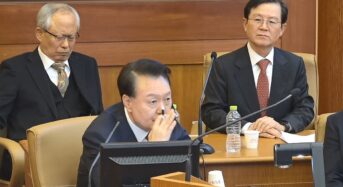 현직 대통령 첫 구속기소…역대 5번째 법정행