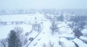 워싱턴 폭설…항공편 결항·빙판길 사고 잇따라