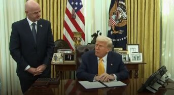 트럼프 “대학, 입학서 인종·성별 고려 금지해야”